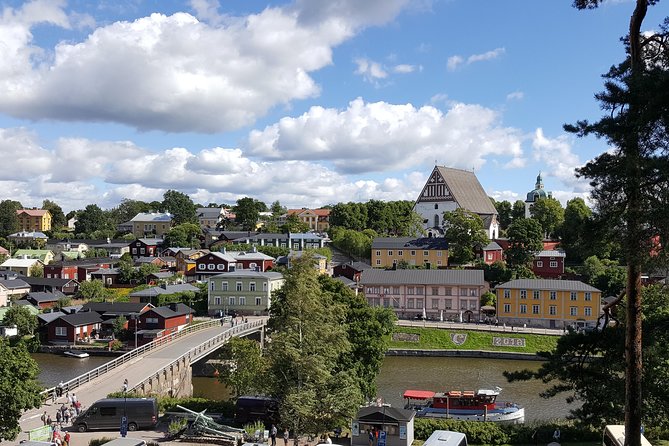 Porvoo tour from Helsinki or Vantaa - Coffee, cake, and the cost of a warm break