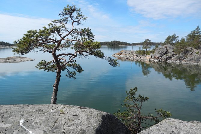 Private Boat Excursion into The Archipelago of Tammisaari - Why the private boat format matters