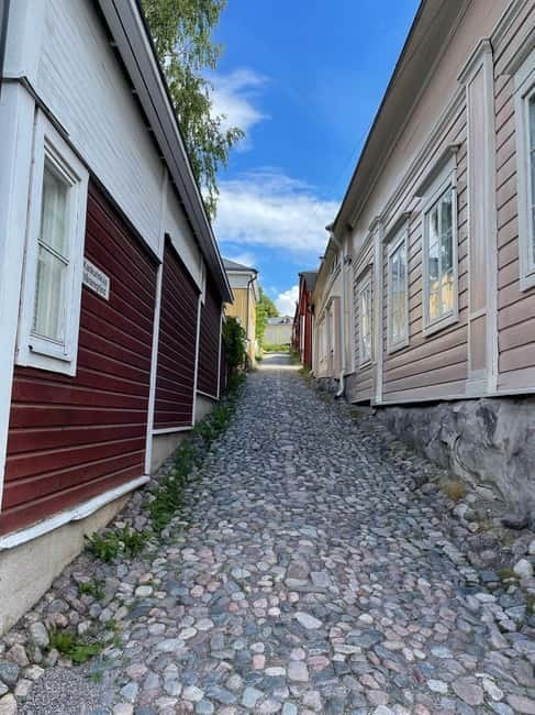 Private Medieval Porvoo by Car from Helsinki - The 1450s Cathedral and the town’s old houses