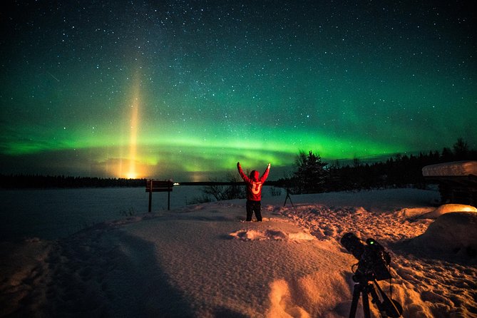 Private Northern Lights photography tour in Rovaniemi - Setting up your camera in the dark