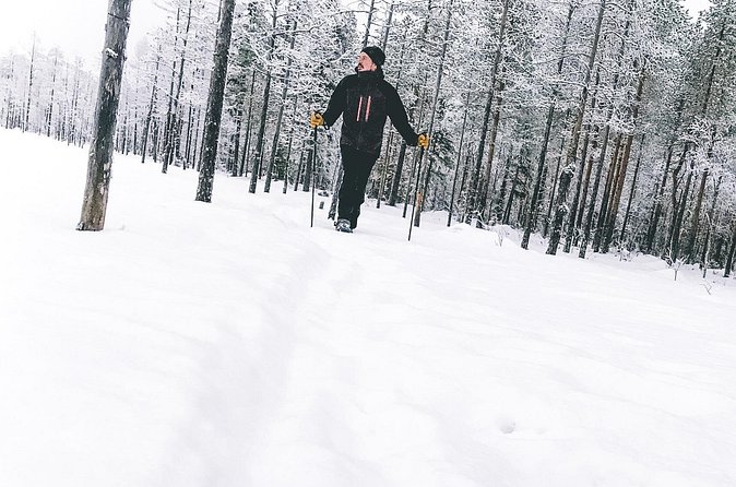 Private Snowshoeing Tour In Pyhätunturi With A Local Guide - Entering the Pyhä-Luosto National Park area