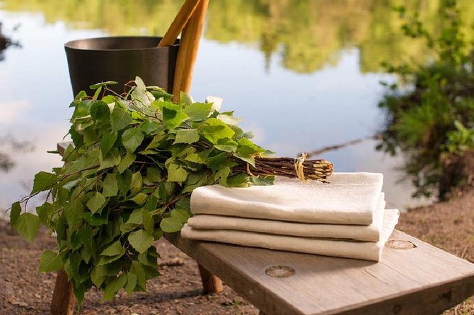 Private Traditional Lakeside Sauna with Midnight Sun - What happens during the sauna hour