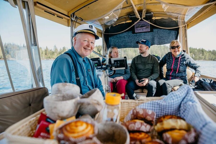Puumala: Lake Saimaa Seal Watching Cruise - Arto’s stories and wildlife knowledge