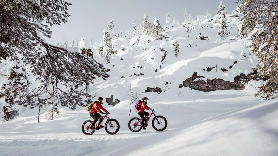 Pyhätunturi: Electric Fatbike Tour in Finnish Lapland - The first 15 minutes: learning to ride on snow