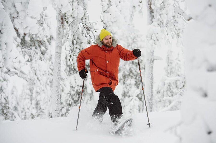 Pyhätunturi: Scenic Snowshoeing Tour in Finnish Lapland - Walking through Pyhä-Luosto National Park