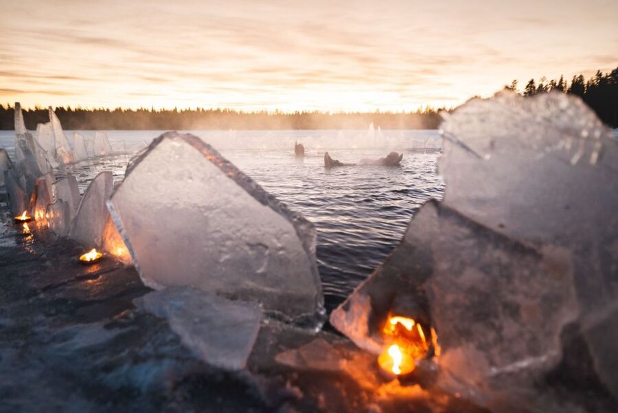 Rovaniemi: Arctic Ice Floating and Northern Lights Tour - Safety briefing and thermal suit