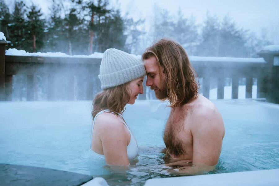Rovaniemi: Arctic Snow Hotel Tour and Snow Sauna Experience - The Ice Bar, Ice Restaurant, and chapel