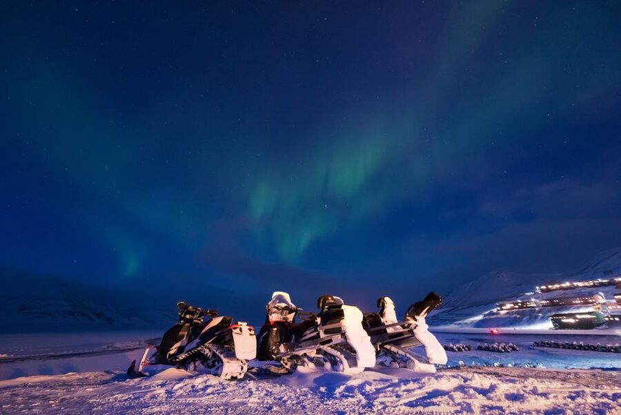 Rovaniemi: Aurora Borealis Snowmobile Safari with Campfire - Who should book this safari?