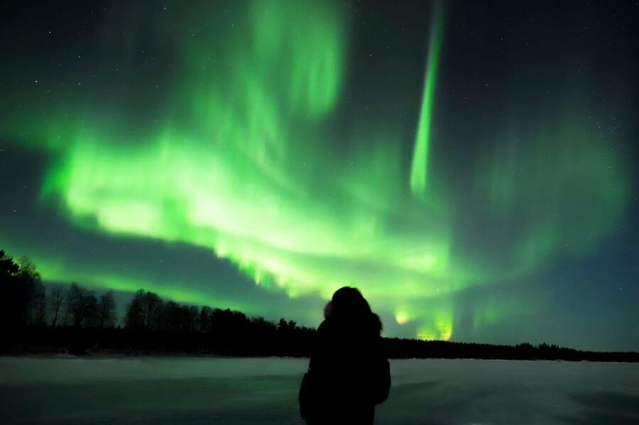 Rovaniemi: Aurora Borealis Trip – Autumn - Guides Carlos and Carola