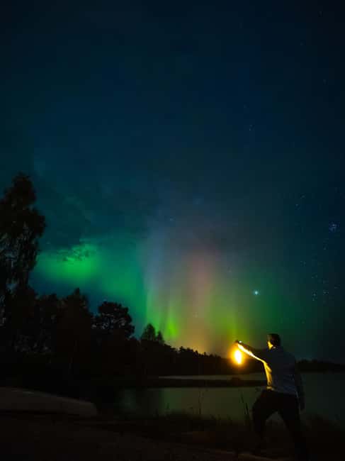 Rovaniemi: Aurora Hunt with Money-Back Guarantee and Photo - The photography package and what you actually receive