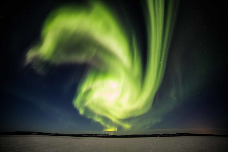 Rovaniemi: Discover the Northern Lights Photography Tour - What the guides add to the experience