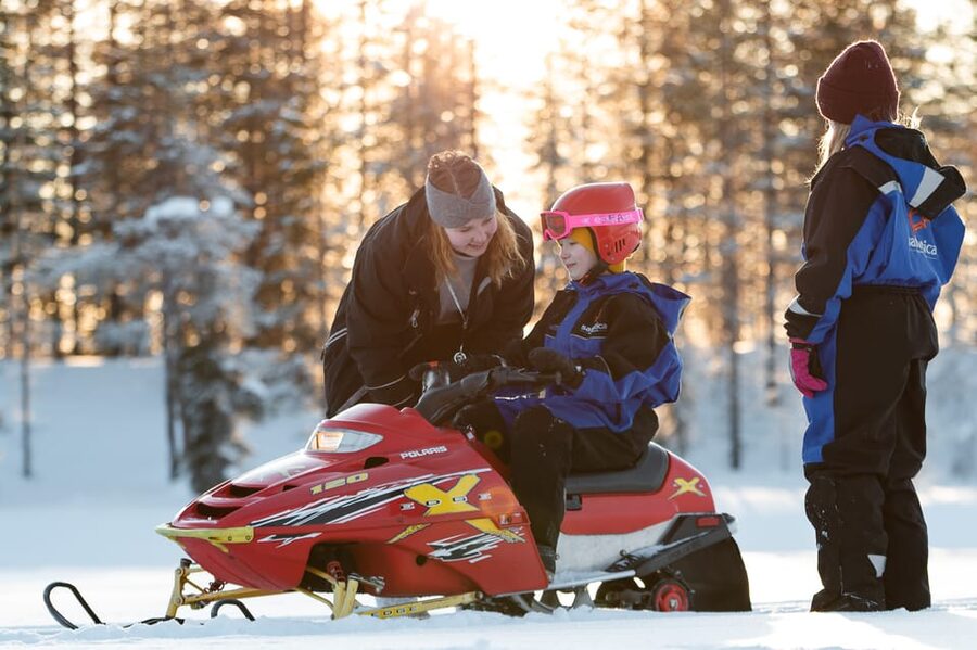 Rovaniemi: Family Snowmobile Trip with Guide and Picnic - Key points to know before booking