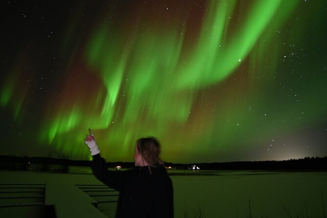 Rovaniemi: Guaranteed Northern Lights - Small Group & Photography - Staying warm during four to ten hours outside