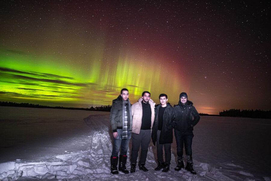 Rovaniemi: Guaranteed Ultimate Aurora Hunt with Photographer - Waiting for the lights to appear