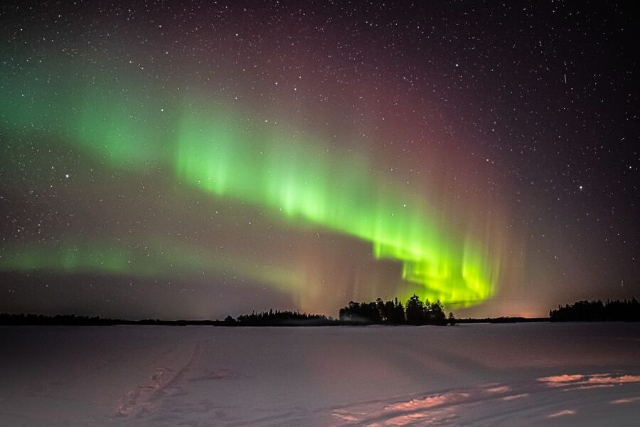 Rovaniemi: Guaranteed Ultimate Aurora Hunt with Photographer - Leaving Rovaniemi after dark
