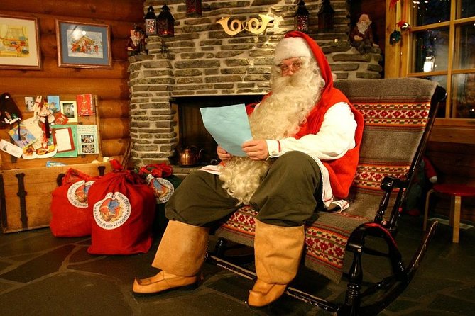 Rovaniemi Guided Tour and Santa Claus Village - Crossing the Arctic Circle at Santa Claus Village