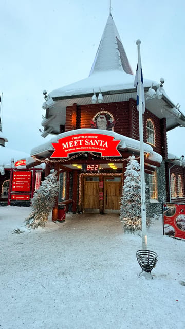 Rovaniemi: Guided Tour of Santa Claus Village - Starting at the Arctic Circle Information desk