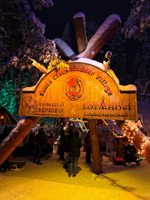 Rovaniemi: Guided Tour of Santa Claus Village - The pace, route, and flexible service