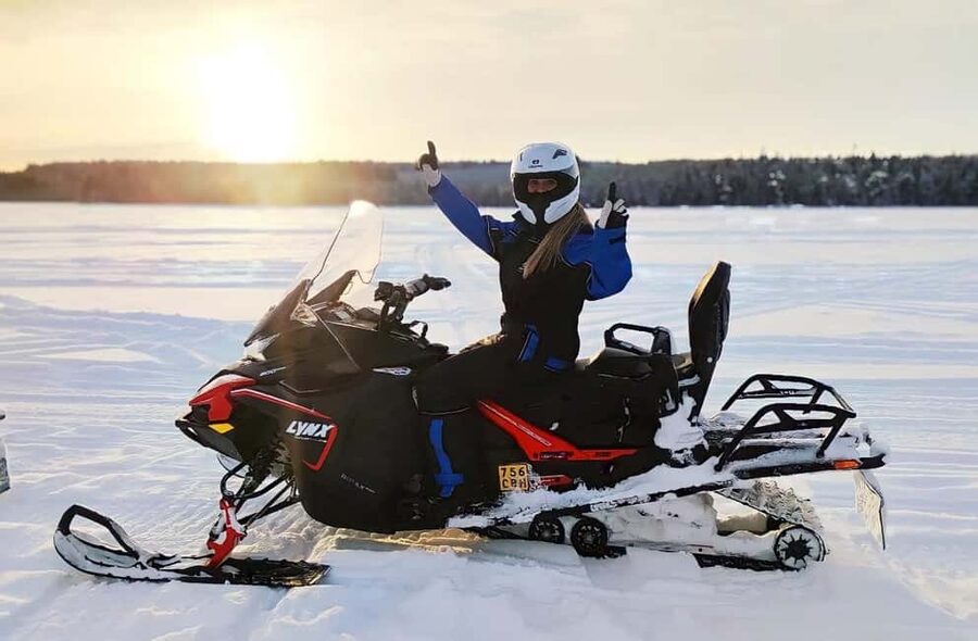 Rovaniemi: Guided Wilderness Snowmobile Safari & Barbeque - Getting dressed for Arctic machinery