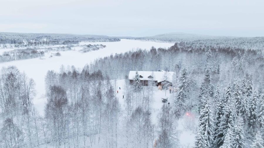 Rovaniemi: Husky Farm Visit with a Sledge Ride - Learning how a mushing kennel works