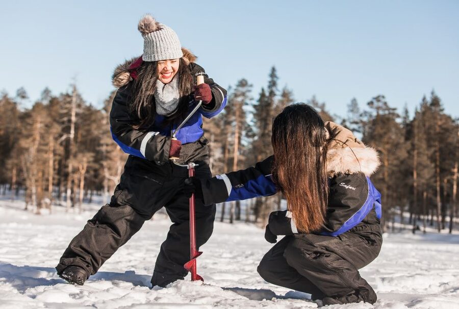 Rovaniemi: Ice Fishing Experience - Learning the work behind a fishing hole