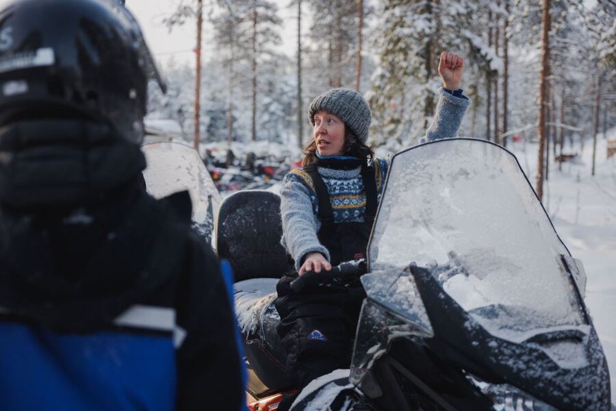 Rovaniemi: Ice Fishing & Snowmobile Safari Combo Day - Sharing a snowmobile changes the price and the ride