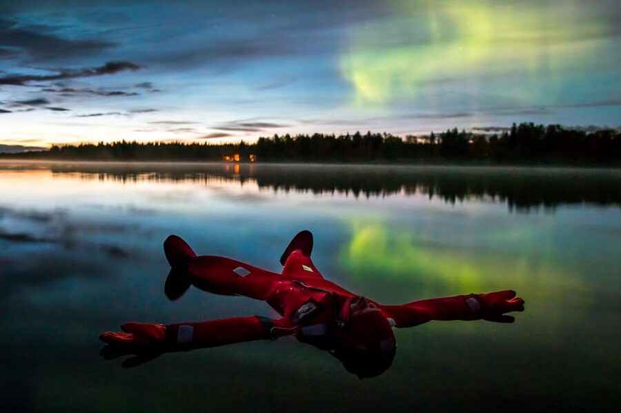 Rovaniemi: Ice Floating Experience - Thermal survival gear: the key to the whole activity