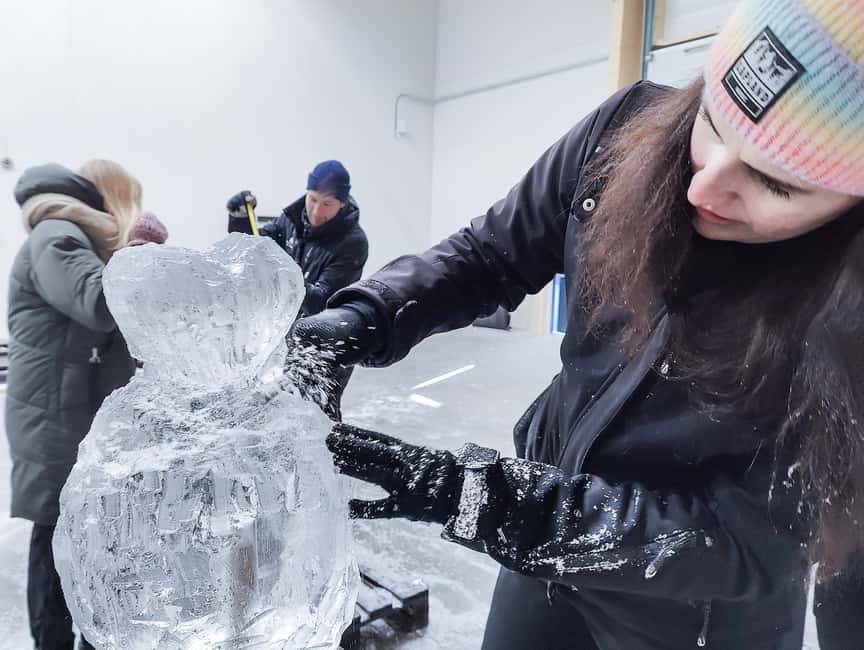 Rovaniemi: Ice sculpting experience - Key points to know before booking