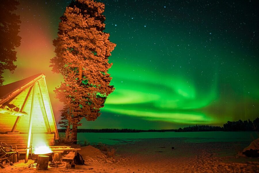 Rovaniemi: Night Sky lappish Barbecue - A small group keeps the evening human