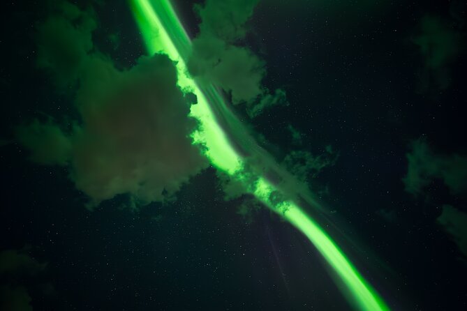 Rovaniemi: Northern Lights Small Group Money-Back Guarantee - Photos under the Northern Lights