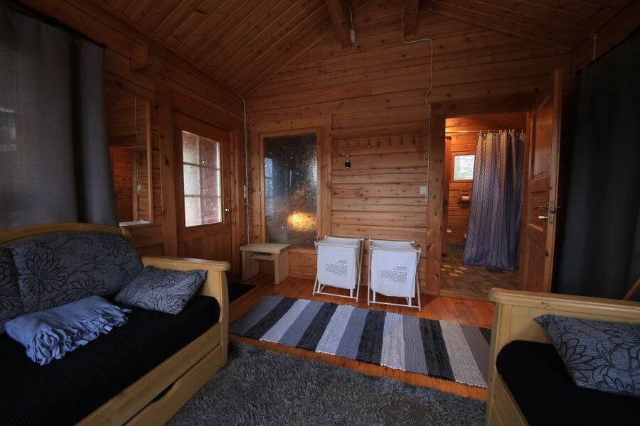 Rovaniemi: Private Sauna, Jacuzzi and Dinner - Leaving Rovaniemi for a private lakeside evening