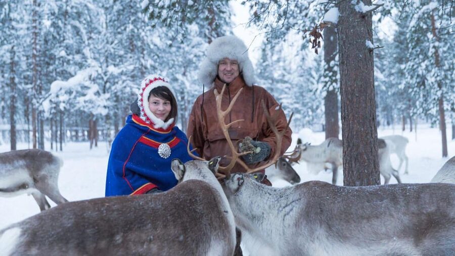 Rovaniemi: Reindeer Farm Visit and Sleigh Ride with transfer - Seasonal details and cold-weather planning