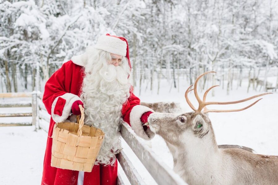 Rovaniemi: Santa Claus Village Visit with Hotel Pickup - Santa Claus Village: a polished Christmas stop outside Rovaniemi