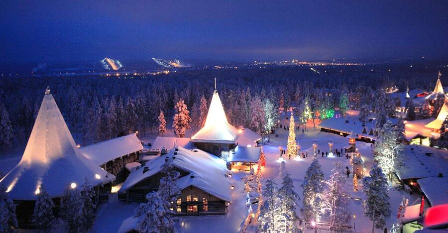 Rovaniemi: Santa Claus Village Visit with Hotel Pickup - Shopping for Finnish design and handmade gifts