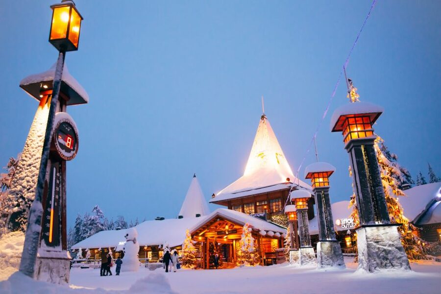 Rovaniemi: Santa’s Village & Snowmobiling to Reindeer Farm - The reindeer farm and the short sleigh ride