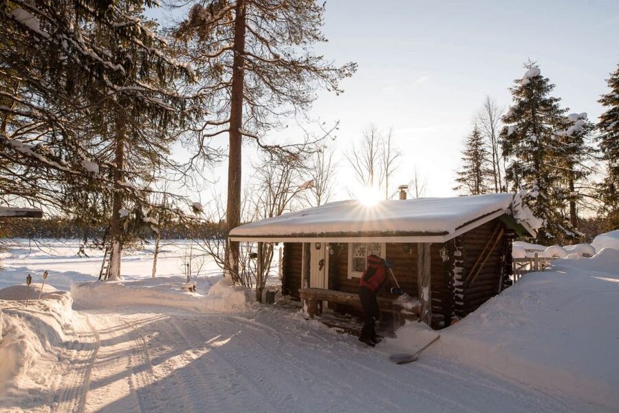 Rovaniemi: Sauna & Ice Swimming Tour with Dinner and Aurora - What to bring, and the towel problem
