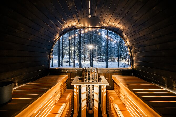 Rovaniemi Sauna World with a Hot Tub, Jacuzzi and Cold Pool - Who will enjoy this most