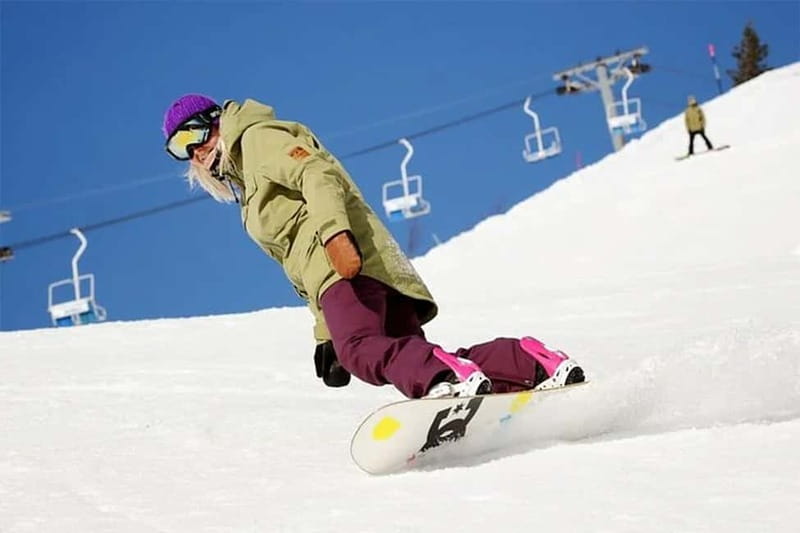 Rovaniemi: Slalom and Alpine Skiing - Getting fitted with skis, gloves, and winter clothing