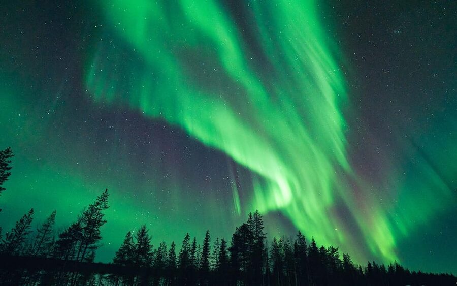 Rovaniemi: Small Group Aurora Hunt-full money back guarantee - Why this is an actual aurora hunt