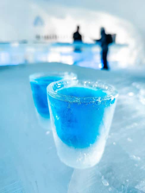 Rovaniemi: Snow Hotel Tour and Ice Restaurant Dinner - Making good use of the free time