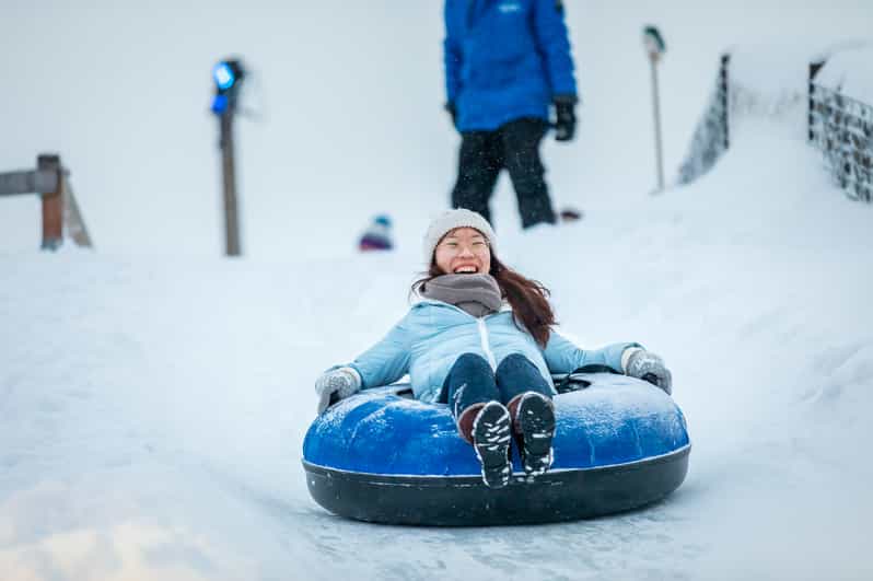 Rovaniemi: Snowman World Entrance Ticket - Ice skating, a labyrinth, and snow art