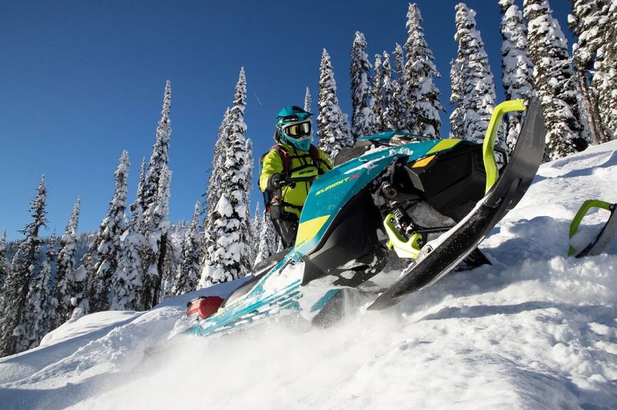Rovaniemi: Snowmobile Safari Adventure - Setting off from the Access Lapland office