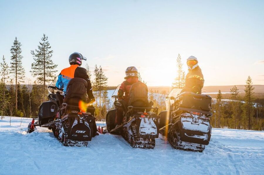 Rovaniemi: Snowmobile Safari Adventure - Winter gear, comfort, and safety costs
