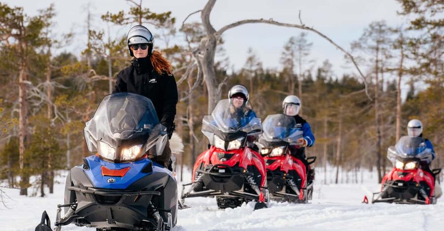 Rovaniemi: Snowmobile Safari into the Wilderness - Getting dressed for Arctic engine time