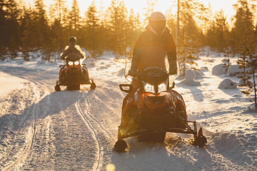 Rovaniemi: Snowmobile Safari to Arctic Snow Hotel - Guides can shape the whole day