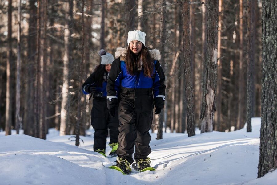 Rovaniemi: Winter Wilderness Snowshoeing Trip - Fire-making and the campfire stop
