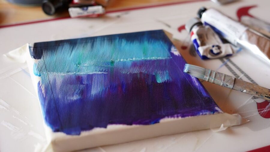 Rovaniemi: Workshop - Aurora painting - Should you book the Aurora painting workshop?