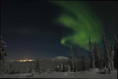 Searching for the northern lights with snowshoes