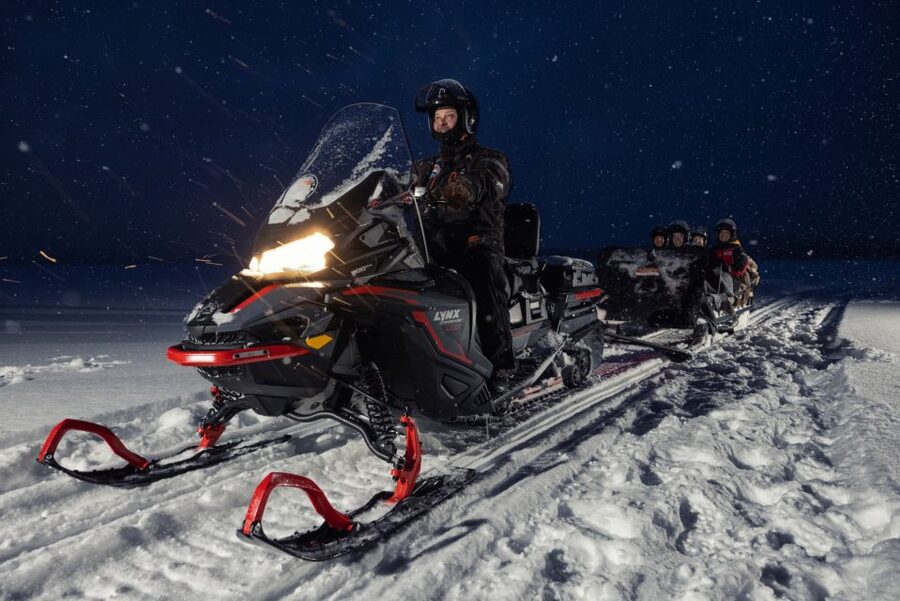 Ruka: Starlight sledging to search for Northern Lights - What the 19:45 Start Means for Your Evening