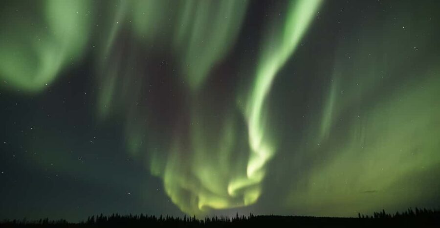 Saariselkä: Aurora Photo Tour by Car with Transfer & Drinks - Key points to know before you book